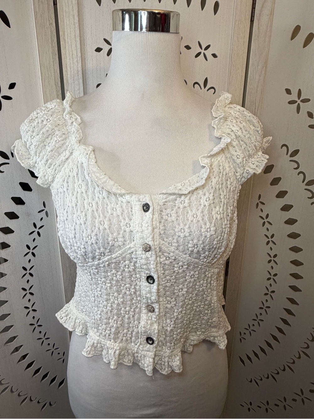 White Ruffled Off Shoulder Boho Crop Top - Picture 5 of 15